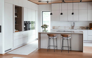 Remontoitu ja kalustettu keittiö